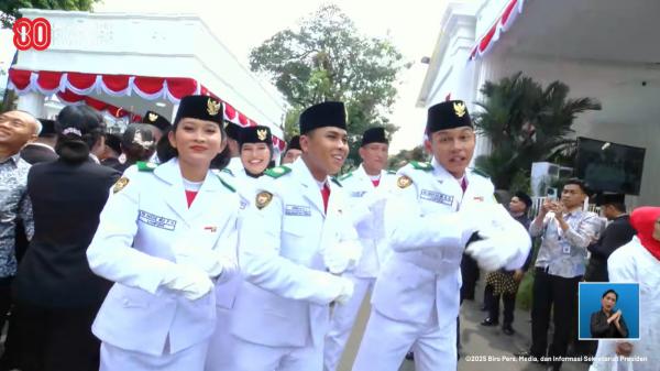 Paskibaraka joget bareng Paskibraka Nasional 2025 joget bareng di lagu Tabola Bale. (Foto: Youtube)