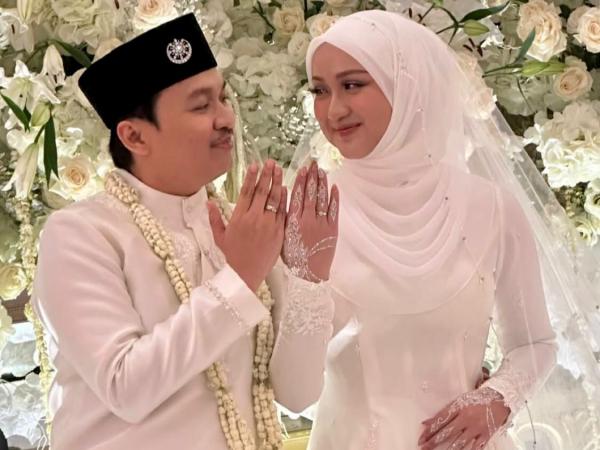 Komika Ate menikah hari ini Komika Ate menikah hari ini, Minggu 21 September 2025. (Foto: Instagram)