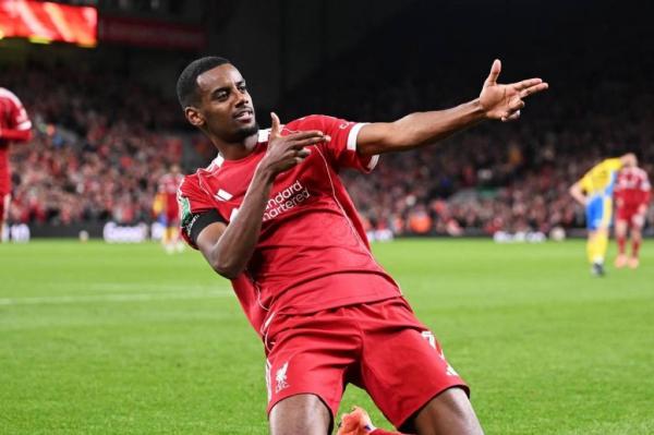 Striker anyar Liverpool Alexander Isak merayakan Striker anyar Liverpool Alexander Isak merayakan gol perdananya ke gawang Southampton pada putaran ketiga Piala Liga Inggris 2025-2026 di Anfield, Rabu (24/9/2025) dini hari WIB. (Foto: Liverpool)