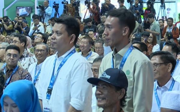 Eks OB, yakni Angga dan Wawan yang kini berpenghas Eks OB, yakni Angga dan Wawan yang kini berpenghasilan Rp120 miliar per tahun. (Foto: screenshot YouTube Sekretariat Presiden)