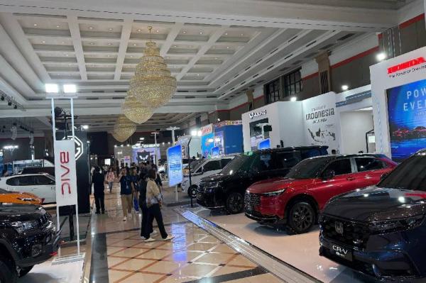 Suasana GIIAS Bandung 2025 Suasana GIIAS Bandung 2025. (Foto: Muhamad Fadli Ramadan)