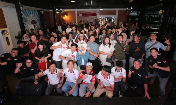 Somkiat Chantra Dan Fans