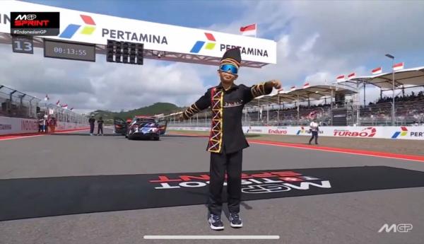 Rayyan Bocah Pacu Jalur muncul di MotoGP Mandalika 2025. (Foto: X)