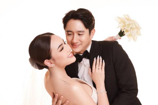 Cincin Amanda Manopo Cincin Amanda Manopo harganya diduga setengah miliar. (Foto: Instagram)