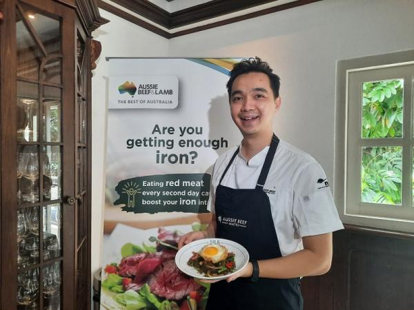 Chef Freddie MLA Indonesia Chef Freddie saat menyajikan Pad Kaprao di workshop bersama MLA Indonesia. (Foto: iNews Media Group/Anindita)
