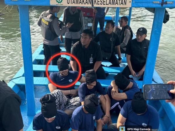 Ammar Zoni di Nusakambangan Artis Ammar Zoni dipindahkan ke Nusakambangan gegara terlibat pengedaran narkoba dalam Rutan. (Foto: Direktorat Jenderal Pemasyarakatan)