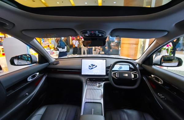 Interior Geely Starray EM-i. (Foto: Dani M Dahwilani)