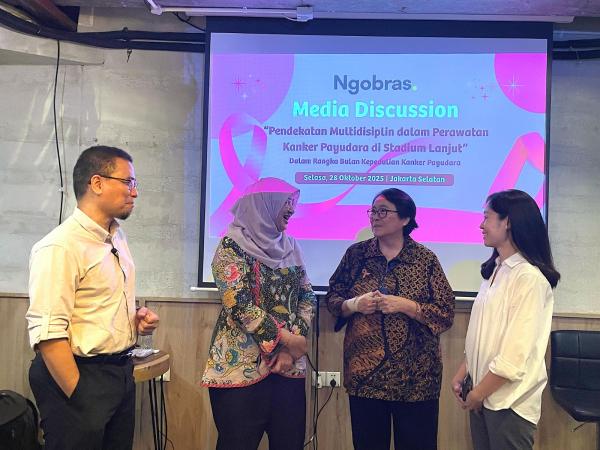 Siti Nadia Tarmizi Direktur Penyakit Tidak Menular Kemenkes Siti Nadia Tarmizi (kedua dari kiri). (Foto: Istimewa)