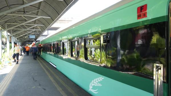 Kereta Pedagang dan Petani Kereta Pedagang dan Petani (Foto: KAI Commuter)