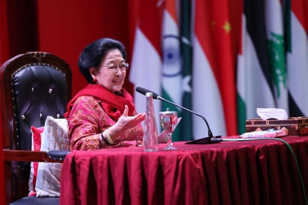 Megawati di Seminar Internasional: Bung Karno Ayahku, Pemimpin dan Pahlawan Kita