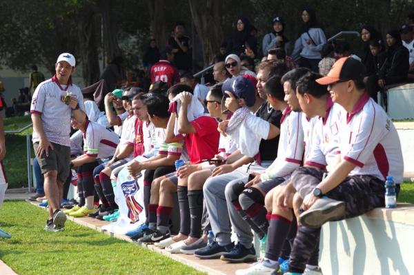 Penonton dari berbagai kalangan masyarakat Indones Penonton dari berbagai kalangan masyarakat Indonesia datang memeriahkan One Day Fun Football Tournament (ODFFT) 2025. (Foto: IFQ)