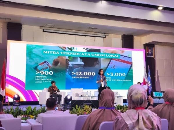 Alfamart jelaskan program #TumbuhBersamaAlfamart yang membangun tiga ekosistem kemitraan utama untuk UMKM. (Foto: dok Alfamart)