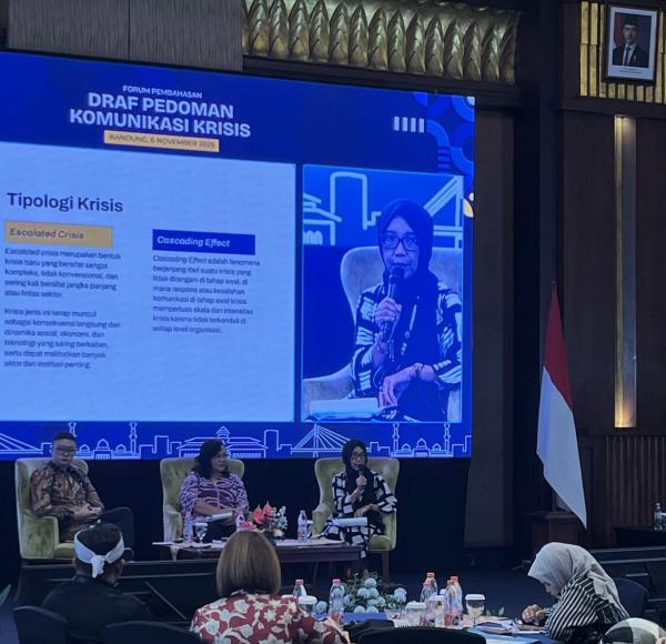 Forum Pembahasan Draf Pedoman Komunikasi Krisis di &eacute;L Hotel Bandung, Kamis (6/11/2025). (Foto: dok Komdigi)