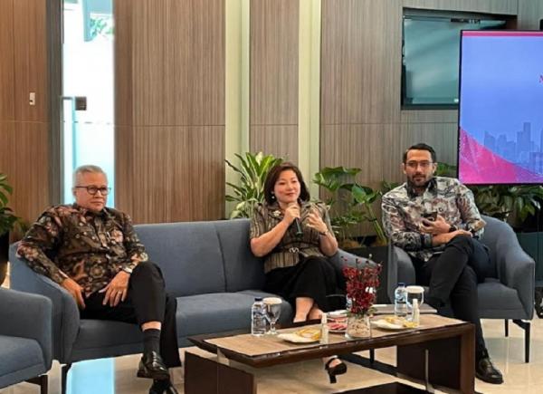 Managing Director Non-Financial Holding Operasional Danantara, Febriany Eddy (tengah). (Foto: Tangguh Yudha)