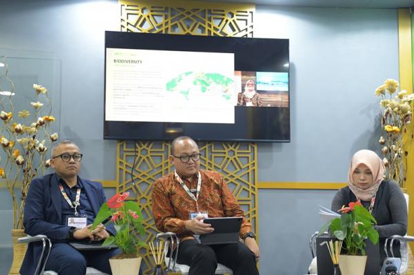 Sesi pemaparan Biodiversity Action Plan dijadwalkan luring Kamis (20/11), namun dibatalkan akibat kebakaran venue COP, dan digantikan dengan sesi hybrid keesokan harinya. (Foto: dok Courtesy of Paviliun Indonesia)