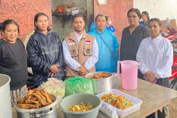 bgn sumut Dapur BGN untuk Makan Bergizi Gratis diubah menjadi dapur umum yang membantu menyiapkan kebutuhan makanan bagi warga korban bencana di Sumut. (Foto: Ist)