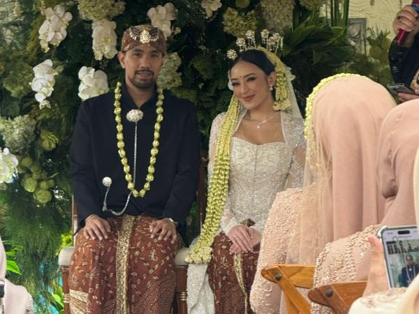 Amanda Zahra menikah lagi Amanda Zahra menikah lagi hari ini, Minggu 7 Desember 2025. (Foto: X)