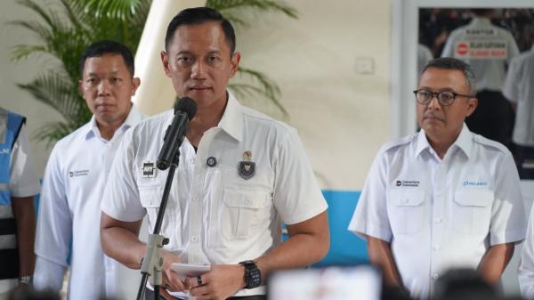 Menko AHY Tinjau Kesiapan Layanan Pelindo di Terminal Tanjung Priok Jelang Libur Nataru