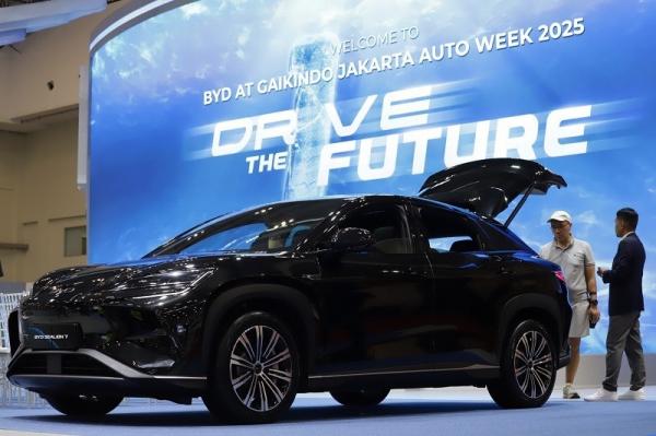 BYD Sealion 7 GJAW 2025 BYD Sealion 7 curi perhatian pengunjung GJAW 2025. (Foto: dok BYD)