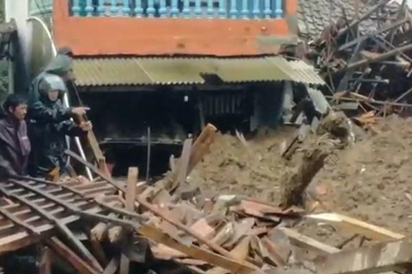 Banyak Ibu Hamil Trauma Longsor Cisarua Bandung Barat, Ini Langkah Menteri PPPA