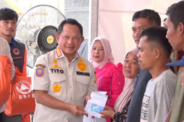 Mendagri Tito Karnavian Minta Pemda Bentuk Timsus Data Warga Terdampak Bencana