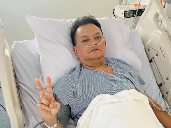 Hedi Yunus sakit Momen ketika Hedi Yunus dirawat di rumah sakit akibat vertigo hebat. (Foto: Instagram)