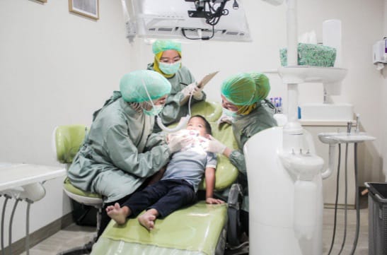 Pentingnya menjaga kesehatan gigi anak. (Foto: Istimewa)