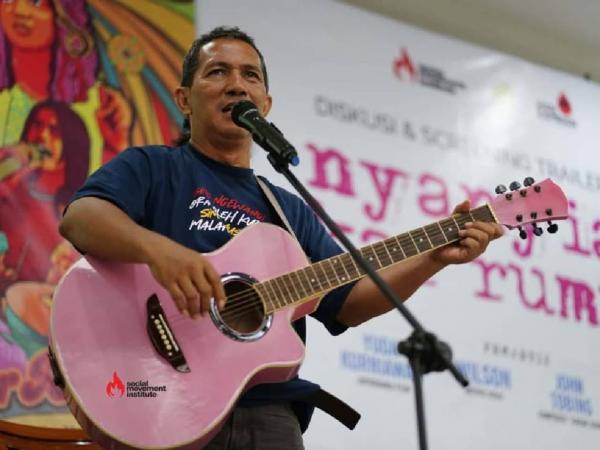 Profil John Tobing Profil John Tobing, pencipta lagu Darah Juang yang meninggal dunia Rabu, 25 Februari 2026. (Foto: Instagram)
