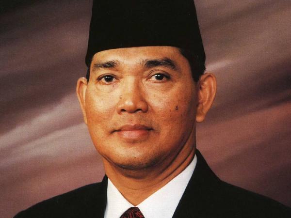 Potret Wakil Presiden ke-6 Try Sutrisno. (Foto: Instagram)