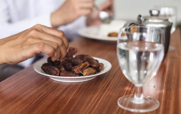 Jadwal Buka Puasa Cirebon Kamis 19 Maret 2026, Pemudik Jangan Lupa