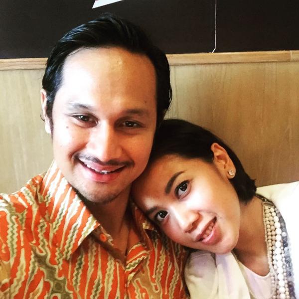 Karmia dan suami Karmia Krissanty Tandjung Nasution dan Akbar Nasution. (Foto: Instagram)