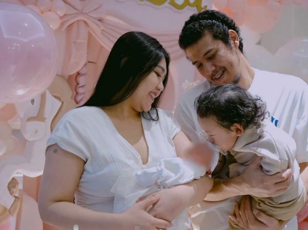Via Vallen melahirkan anak kedua Via Vallen melahirkan anak kedua pada Sabtu, 7 Maret 2026. (Foto: Instagram)