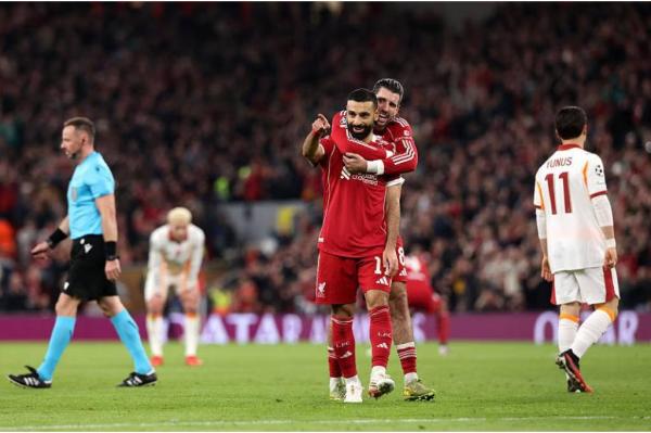 Winger Liverpool Mohamed Salah Winger Liverpool Mohamed Salah (depan) merayakan golnya ke gawang Galatasaray pada leg kedua 16 besar Liga Champions 2025-2026 di Anfield. (Foto: UEFA)