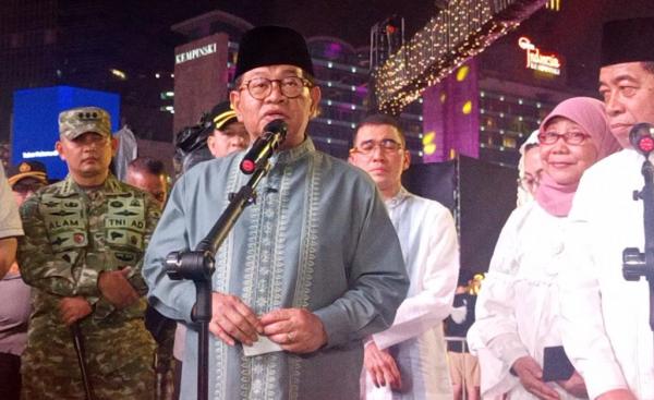 Pramono-Rano Salat Idulfitri di Balai Kota, Ma'ruf Amin Jadi Khatib