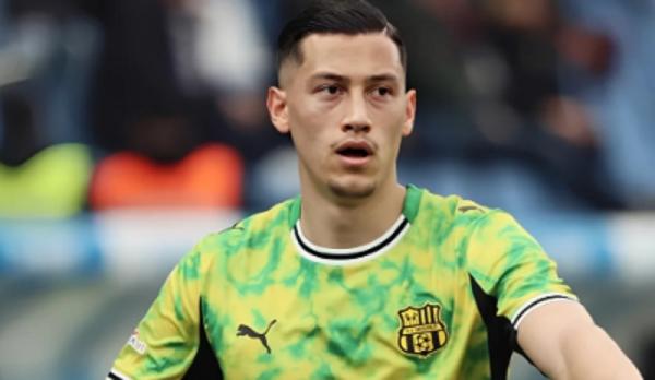 Jay Idzes Terancam Dicoret dari Skuad Sassuolo Vs Atalanta