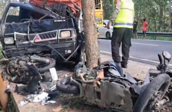 Kecelakaan Maut Pikap Oleng Tabrak 3 Kendaraan di Cilacap, 1 Tewas 4 Luka-luka