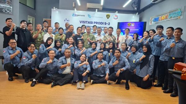 Mahasiswa diajak kenal ancaman siber Mahasiswa diajak mengenali ancaman siber. (Foto: Istimewa)