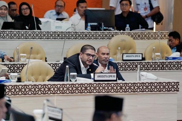 DPR Minta Kemenhut Siaga Karhutla, Ingatkan Titik Panas Mulai Terdeteksi di Riau