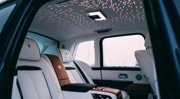 Rolls Royce Cullinan Yachting 2