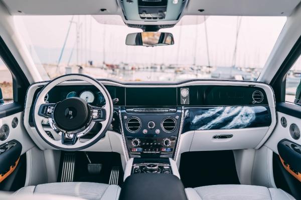 Rolls Royce Cullinan Yachting 3