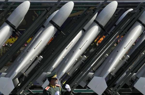 Trump Ingin Rebut Selat Hormuz, Iran Beri Respons Keras: Berbahaya!