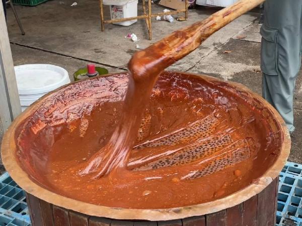 Kuliner khas dodol Betawi. (Foto: Niko Prayoga)