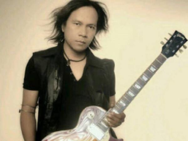 Mantan Gitaris Stinky Ndank Surahman Hartono meninggal dunia. (Foto: Instagram)