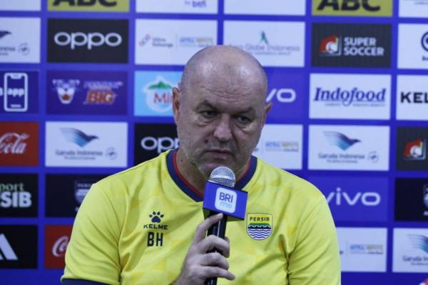 Bojan Hodak Absen Saat Lawan PSM, Sinyal Persib Kalah?