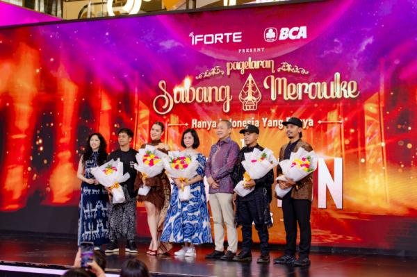 Juri The Audition Pagelaran Sabang Merauke Juri The Audition Pagelaran Sabang Merauke bersama F. Aming Santoso dan Silvi Liswanda. (Foto: dok iForte)