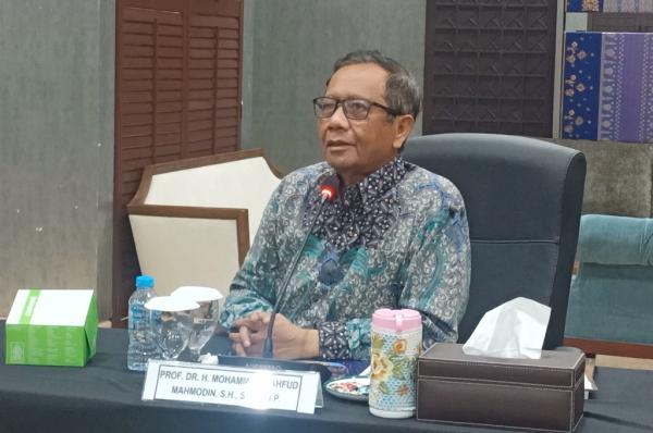 Mahfud MD Soroti Pengalihan Kasus Eks Jampidsus Febrie Adriansyah, Sebut Ada 3 Skenario Terburuk