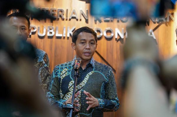 KPK Buka Peluang Panggil Menhut Raja Juli Antoni terkait Kasus Suap Bupati Kuansing