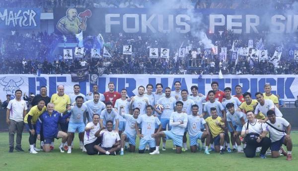 Ribuan Bobotoh Serbu GBLA, Persib Dapat Suntikan Semangat Jelang Lawan Persija