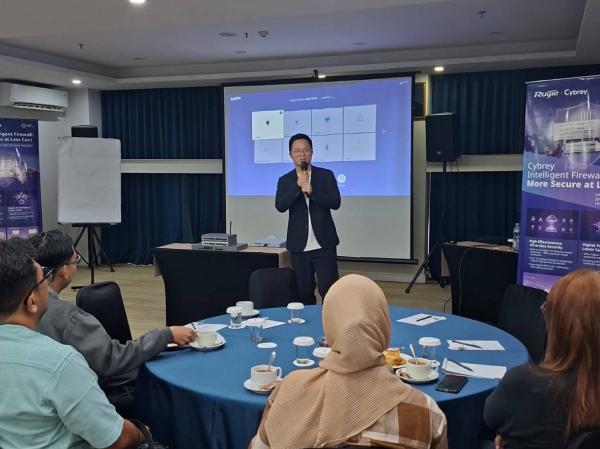 Diskusi jaringan internet Diskusi jaringan internet kelas enterprise. (Foto: Istimewa)