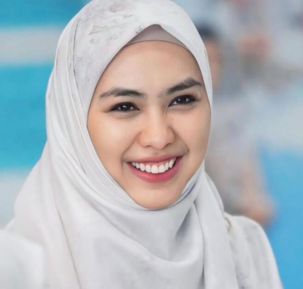 Oki Setian Dewi